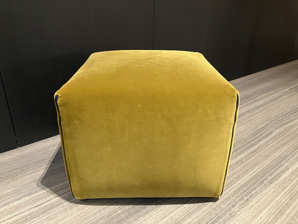 【美品】Molteni & C モルティーニ DOMINO スツール オットマン 革張り arflex アルフレックス取扱■50-60万円■ DOMINO NEXT スツール｜モルテーニ Molteni&C