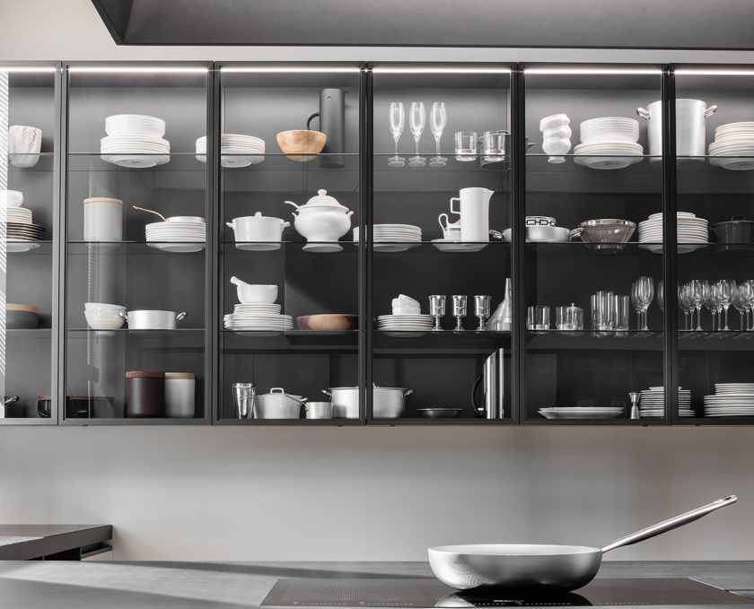 Bright wall unit