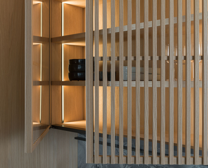 STRIPE WALL UNIT