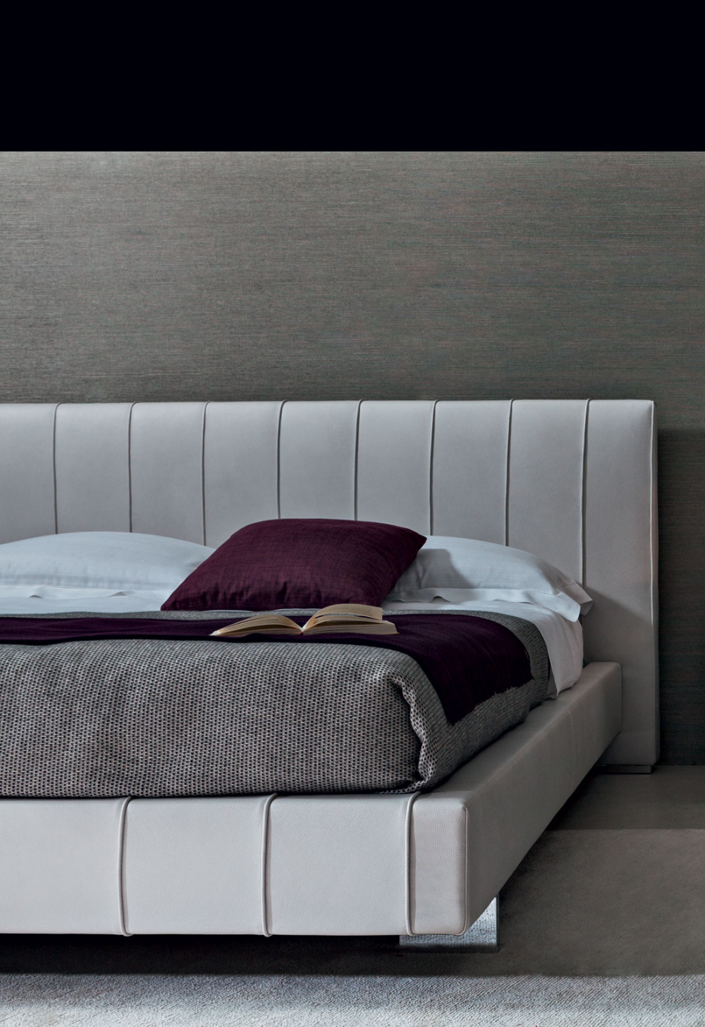 Modern bed with container - High-Wave - Molteni&C