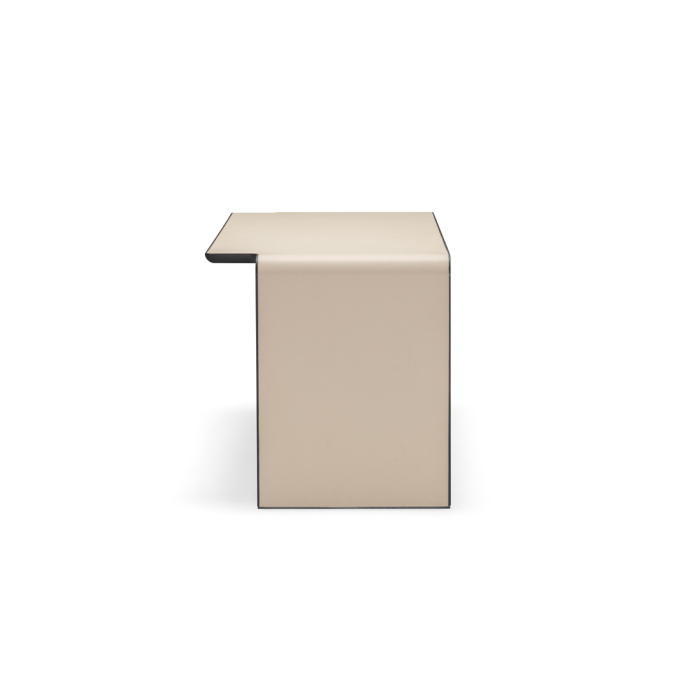 Aria | writing desk