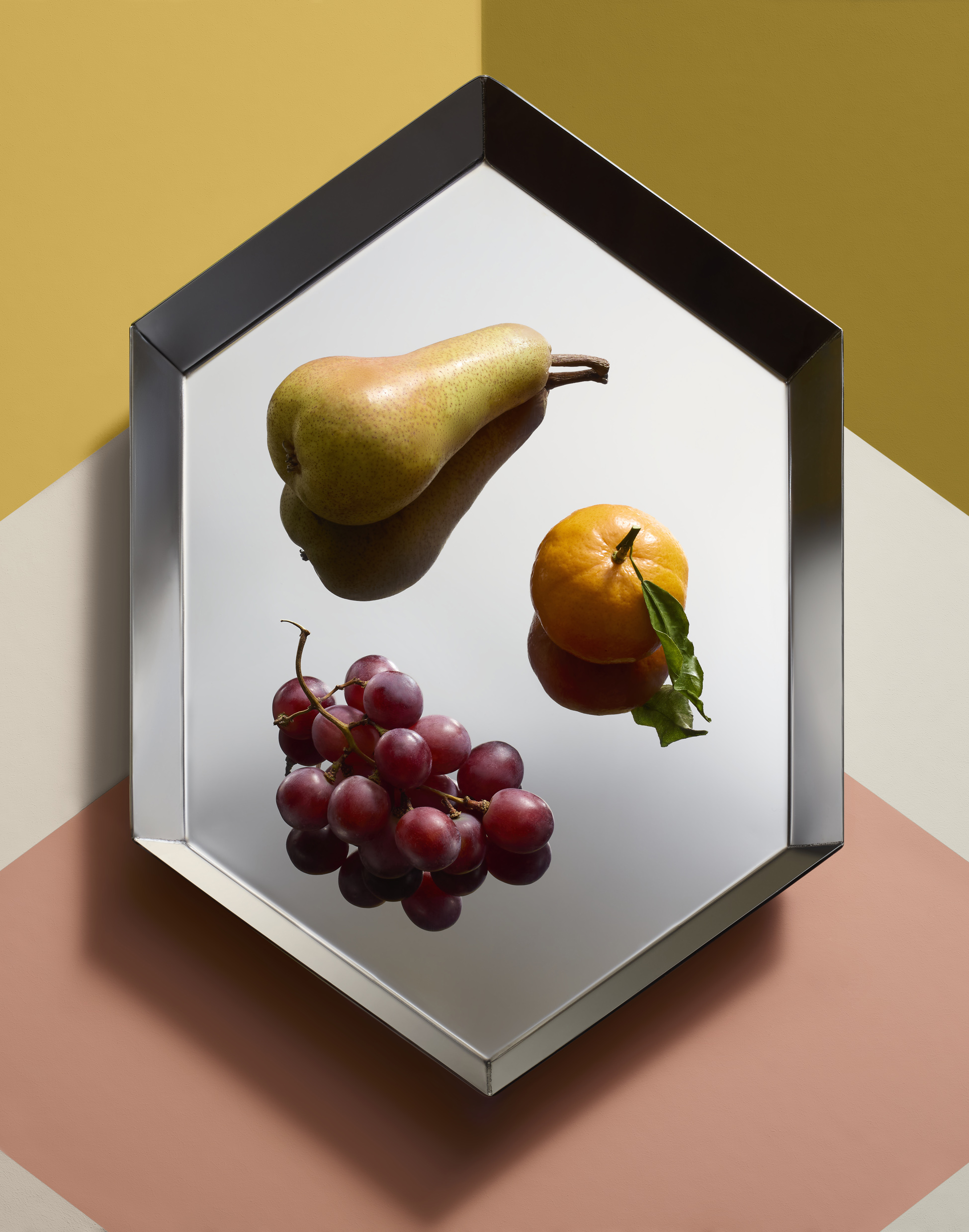 Architettura | tray, design Gio Ponti, courtesy of Gio Ponti Archives, creative direction Elisa Ossino Studio, ph. Aaron Tilley