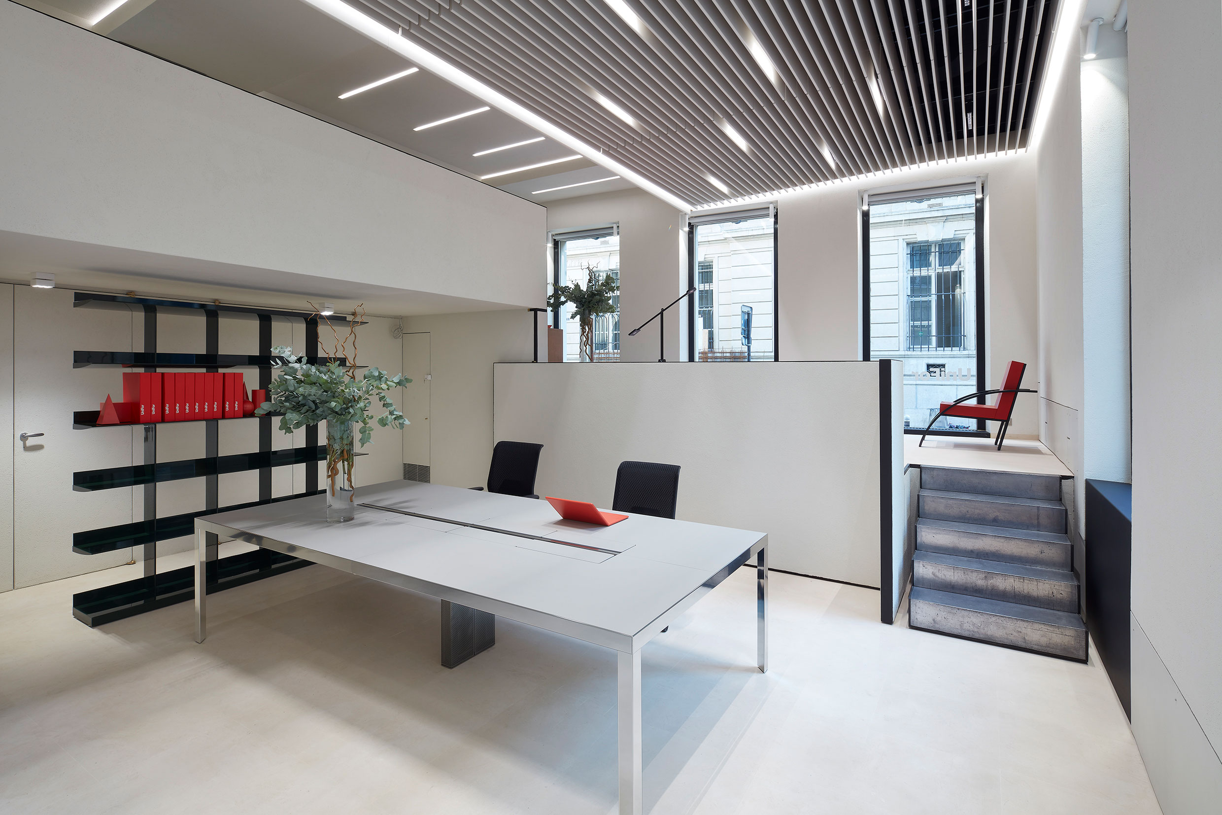 Withe Office with steel desk