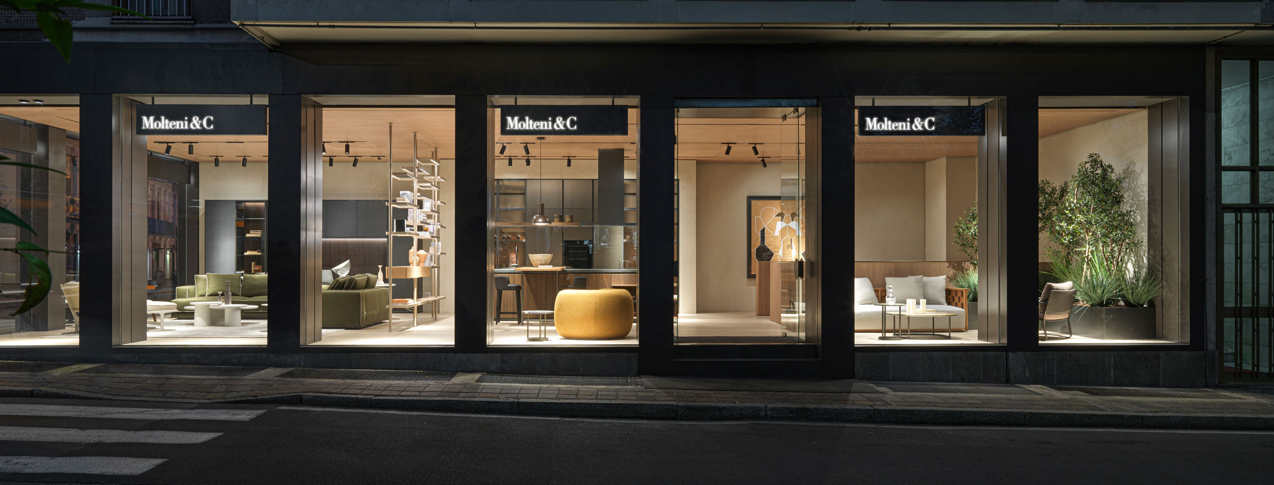 Monza Flagship Store