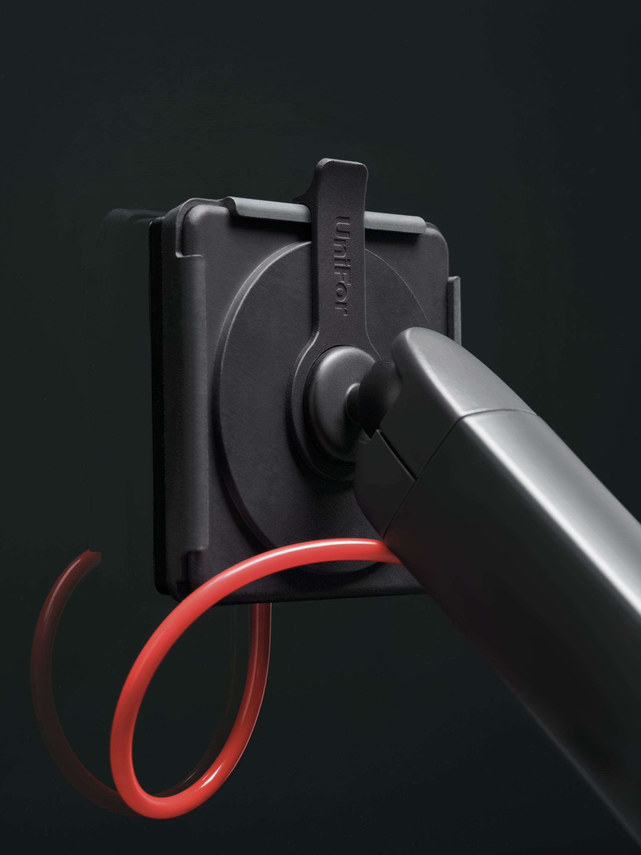 The UniArm, designed by Alberto and Francesco Meda to enable flexible and collaborative working.