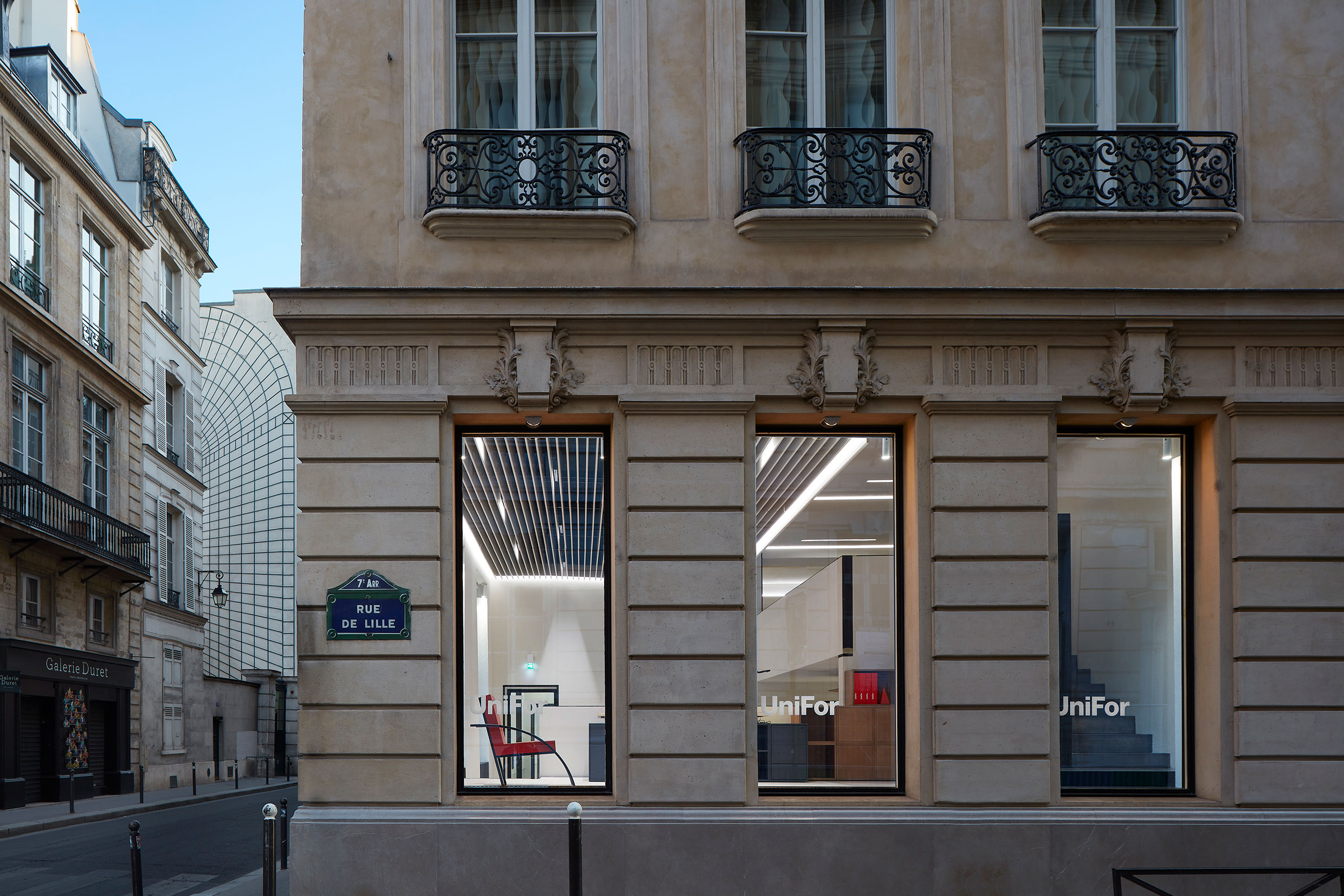 Paris Building sight 