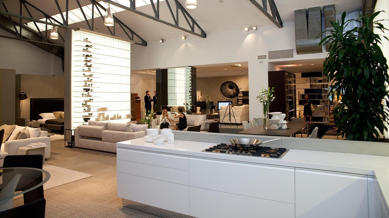 MOLTENI&C AND DADA INAUGURATE THE NEW FLAGSHIP STORE IN MADRID