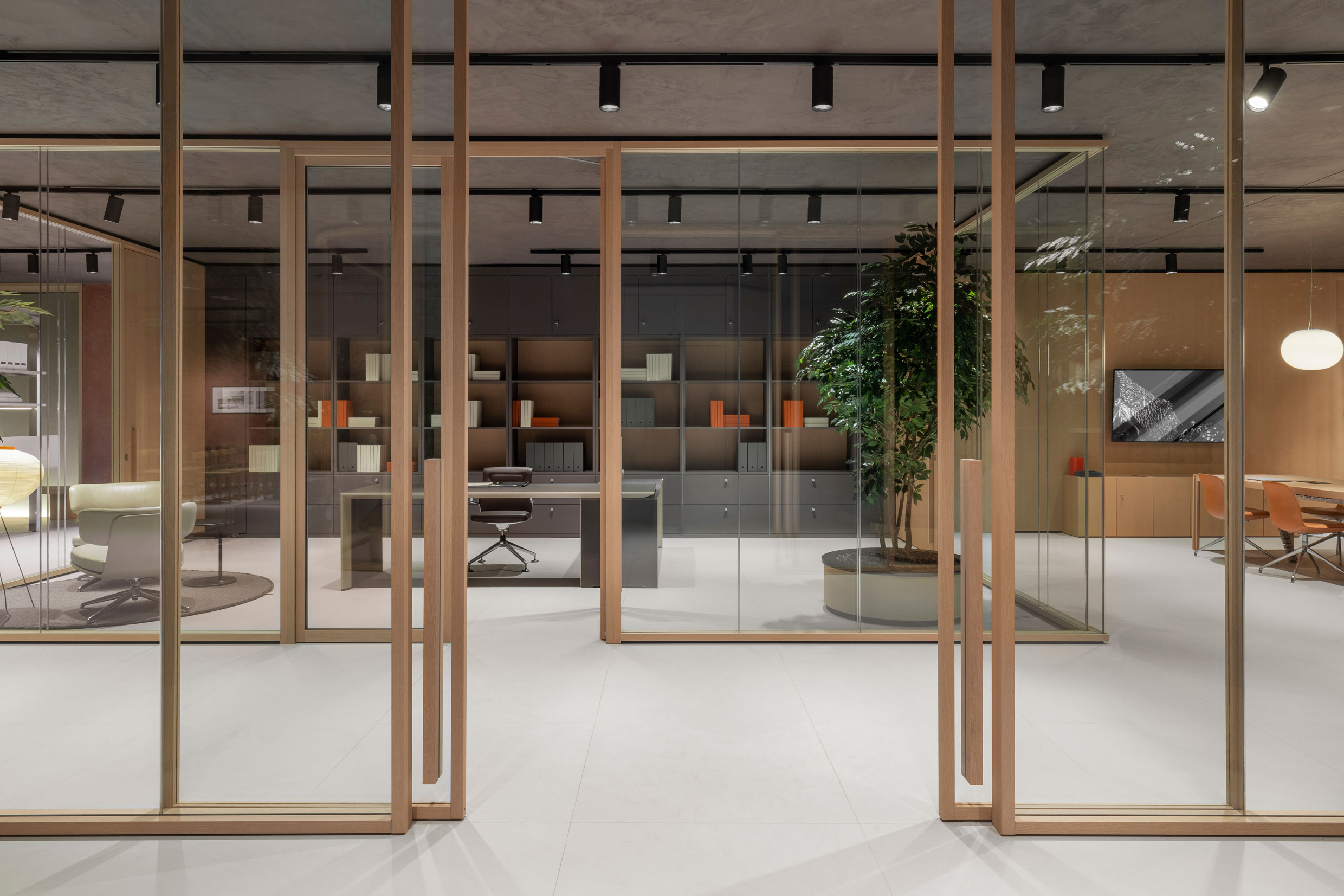 A History of Architectural Acoustics: Amplifying and Silencing Sounds