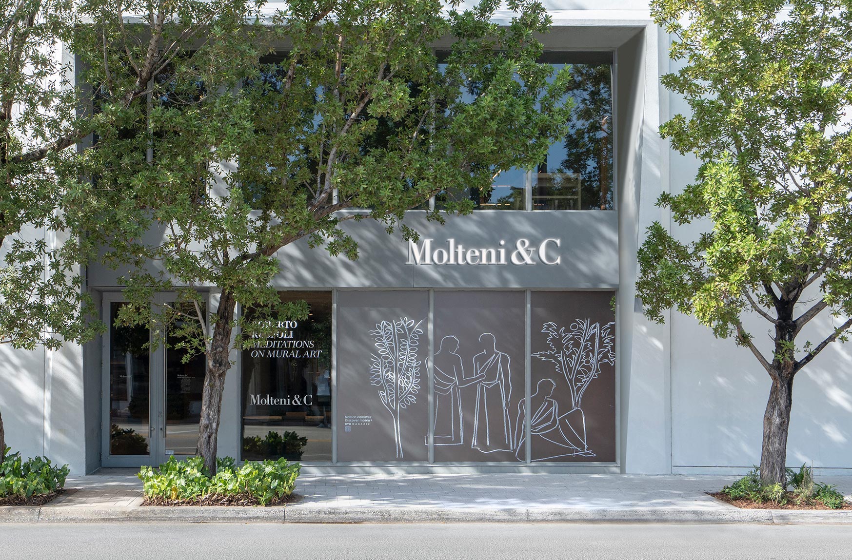 Exposición «Meditaciones sobre el arte mural» de Roberto Ruspoli y pintura en vivo en la tienda insignia de Miami